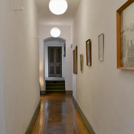 Whitehall Pele Tower Semesterbostad